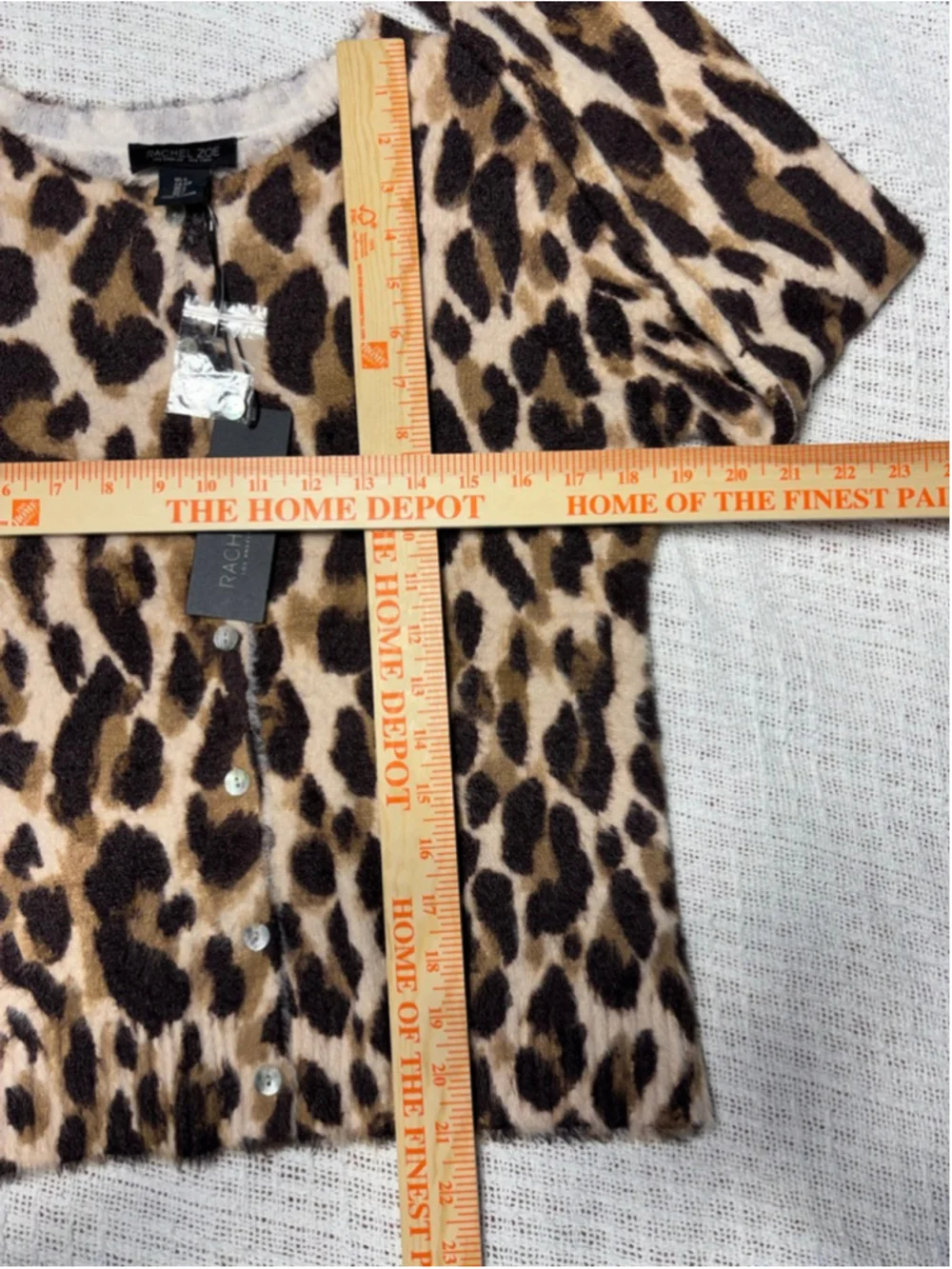 Rachel Zoe Leopard Print Soft & Cozy Fuzzy Button Down Cardigan Size Small NWT - Picture 4 of 7